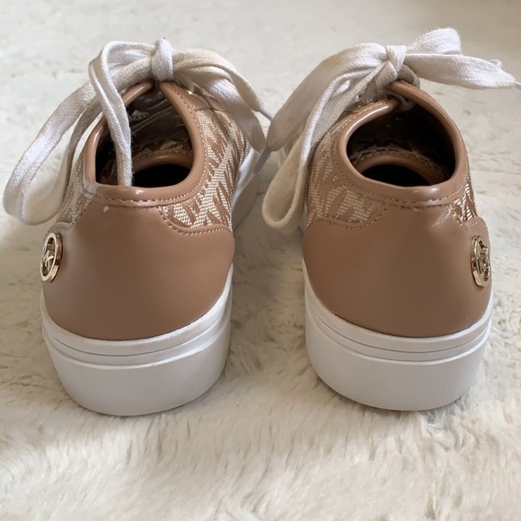 MICHAEL Kors Junior Castella tan monogram Trainers sneakers - Picture 3 of 9